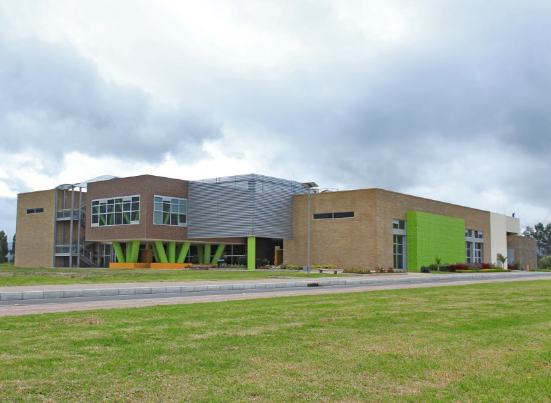 EDIFICIO LABORATORIOS CAJICa