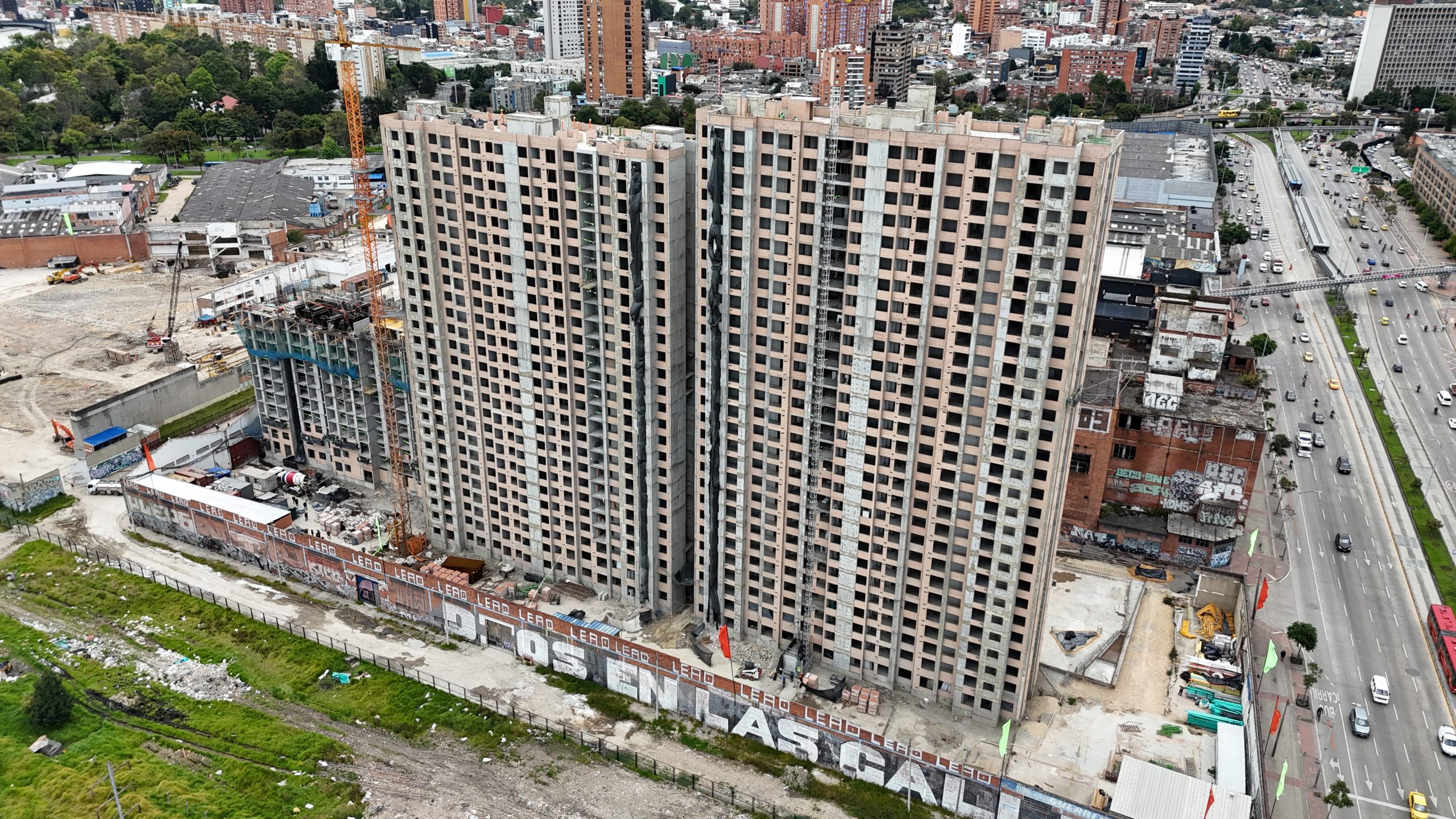 Terra, Las Américas